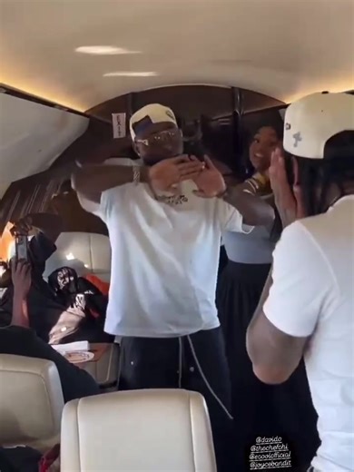Davido and Chioma share adorable moments together while jetting out to Chris Brown's concert at the 41,000-Capacity Nationals Park Stadium in D.C. 🇺🇸 NB: We do not own rights to this video. All rights are reserved for its rightful owner(s) #BlueprintAfric | Blueprint Afric