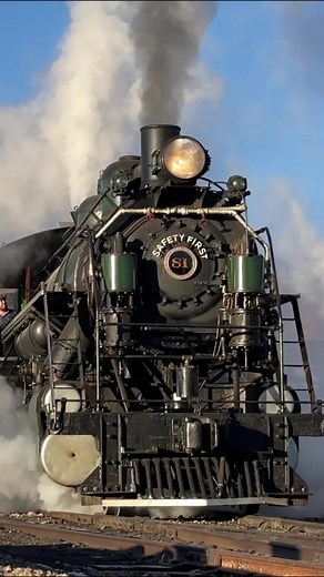 Heavy Metal #railfanning #trainsoftiktok #traintok #trainspotting #railroad #railfan #railfansoftiktok #steamtrain #steamengine #trains #train