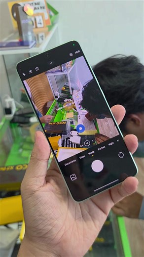 POCO X7 PRO 5G Solid rin talaga ang kuha! Pang gaming na, pang content pa! 🔥 Available now at AC Mobiles Gadgets Shop Brand new with FREEBIES pa! 🎁 📍 Alexander Building, NIA Road Bucandala III, Imus (Beside SM Center Imus) Gusto mo pero kulang budget? Pwede UTANG! ✅ Installment via Skyro / PayJoy / Salmon Message lang sa AC Mobiles! 📲 #pocox7pro #x7pro #poco #acmobilesgadgetsshop #imuscavite