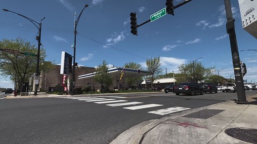 Val Warner goes on 'Neighborhood Walk' through Austin