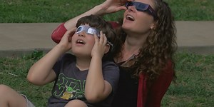 Walden School hosts solar eclipse experience