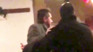 [VIDÉO] Un député de la CAQ fait fi des règles sanitaires
