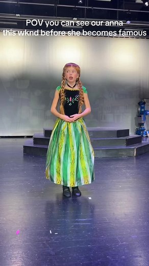 wow… she’s really good 🥶 @Disney on Broadway @Kristen bell #famous #frozen #broadwaymusicals