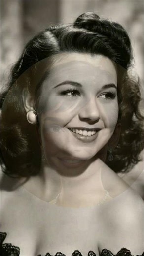 Golden Age Beauties: Young vs Old #hollywood #fbf