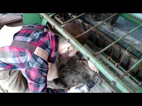 Repairing my john deere 14T baler