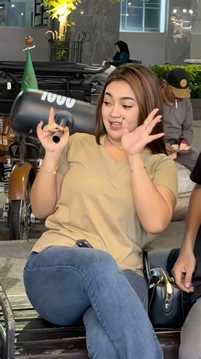 hammer prank making panicked