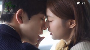 1.7M views · 10K reactions | Trailer 3 "Yêu Em" em đừng làm vậy, bạn gái tôi thấy sẽ hiểu lầm cho coi Bộ phim được chuyển thể từ tiểu thuyết Yêu Em Là Điều Tuyệt Vời Nhất Anh Đã Làm của tác giả Sênh Ly - Diễn viên chính: Trương Lăng Hách vai Hà Tô Diệp Từ Nhược Hàm vai Thẩm Tích Phàm #iQIYI #Yêu_Em | Đảo Phim Trung | Facebook