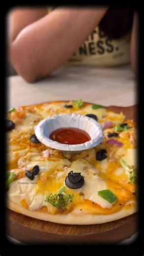 KALPITA RAMESH SHINDE on Instagram: "Foodie mission complete ✅ Boo & Bees Café = pure perfection ☕🍔 @booandbeescafe ❤️ . SIP. REPEAT. BUZZ 🐝 A BEST GO TO PLACE AT SHREE NAGAR 😍 WHAT U WAITING FOR JUST VISIT NOW !!!!!!!🤩 . . . [ BooAndBeesCafe, cafeinthane, HiddenGemCafe, CafeReel, CafeVlog, FoodReel, VlogReel, MustTryCafe, NewCafeAlert, FoodBlogger, CafeExplorer] . . #mustvisit #supportlocal #food #foodie #minivlog #thane #mulund #instafood #instagood #reels #instagram #trending"