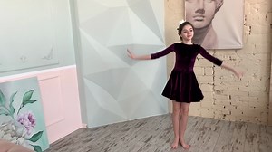 俄罗斯芭蕾体操小美女模特Danatar的舞蹈裙商拍视频现场