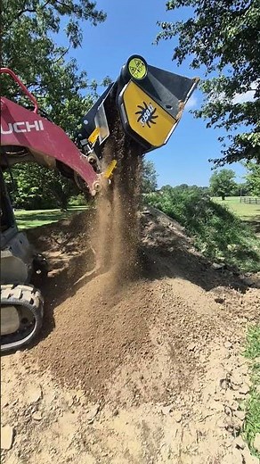 Gyru-Star screening bucket in action