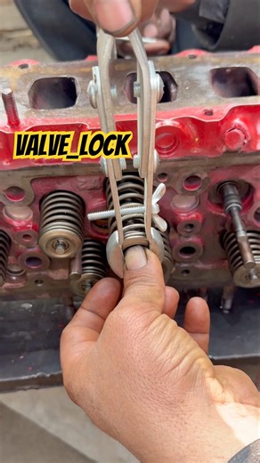 Head cylinder valve spring lock #head #valve #lock #trendingshorts #ytshorts #skills #local