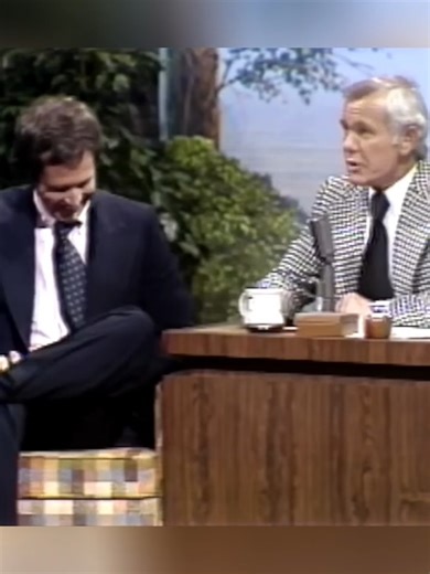 Chevy Chase Teaches Johnny How To Fall 1977😆 | Johnny Carson Funny Clips