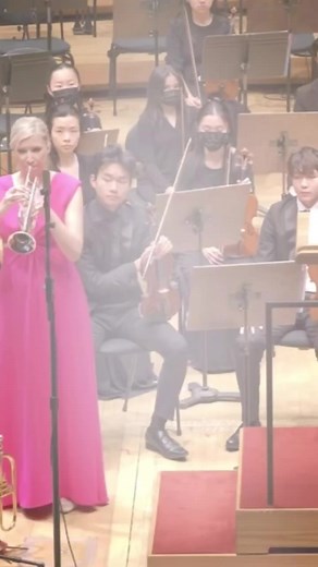 The opening to the second movement (“The Stroll”) of Clarice Assad’s “Bohemian Queen,” written about Chicago based surrealist artist, Gertrude Abercrombie. At the end of this clip, you can see the painting this movement was inspired by. I love this self portrait of Gertrude walking with a cat. This is one of my favorite activities to do with Duke. 🐈‍⬛😻 | Mary Elizabeth Bowden