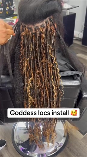 It’s been a minute since we did a traditional Goddess Locs install ✨ This style can last up to 3 months, and maintenance is easy—just a simple root retightening to keep it looking fresh. Ready to book? Call or text us at 469-822-3742 💜 “Arise, shine, for your light has come, and the glory of the Lord rises upon you.” — Isaiah 60:1 ✨ #damahparlor #trendingpost❤️ #fypreelsシ゚ #dfwhairstylist #braids