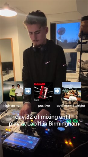 a poor man’s Rossi 😂First ID: High On Me by Rossi/Jazzy, Second ID: Positive by Jamback, Third ID: Lady (Hear Me Tonight) by Modjo @Rossi. @Lab11