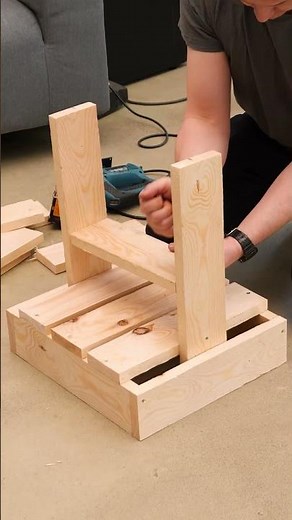 Bottle Holder DIY: Space-Saving Home Projects