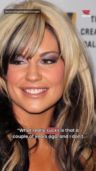 Former WWE Star Kaitlyn Blasts Fans Who Brought Leaked Private Photos To Signings