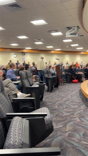 Dallas City Council members Cara Mendelsohn and Paul Ridley are holding a public meeting about the future of the iconic building of City Hall. Over the past few weeks, the city council has been discussing the need for costly repairs to stay in the building OR move to a vacant office building and rent private office space. More in my #LIVE report tonight at 9 and 10. READ BACKGROUND HERE: https://www.fox4news.com/news/dallas-leaders-compare-cost-repairing-city-hall-vs-leasing-office-space | Ameli