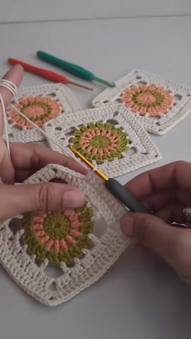 Cozy Loops and Textured Stitches – A Modern Crochet Journey