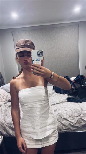 Exploring Aboriginal Culture Through White Aesthetics