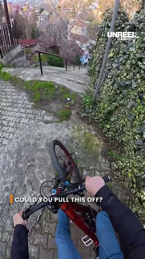 Thrilling urban stunts: MTB adventure in first person!