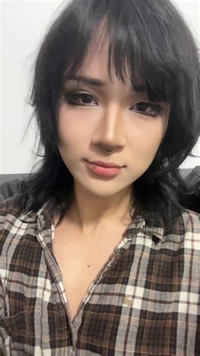 i did ivan alien stage makeup to sit at home and do nothing