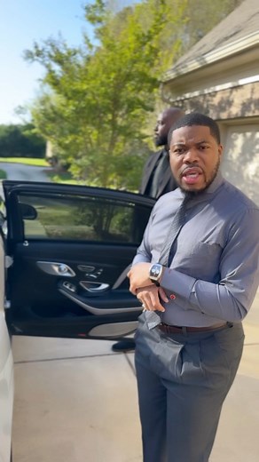 It’s Sunday morning! Worship with us in-person at 10am in Jax or Charlotte, or watch LIVE starting at 10:15am EST on YouTube or Facebook. I have an awesome message to change your life on “REST”… #BrianCarn #KingdomCityChurch | Prophet Brian Carn