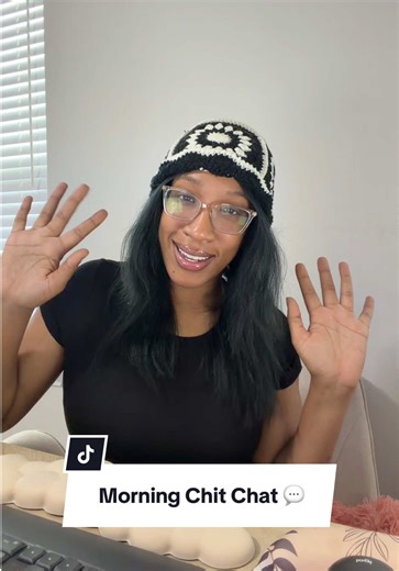 Happy Mondayyyy 🌞 how was y’all’s weekend? I was rippin & runnin all weekend 😩 I’m so tired of birthday parties lol #wfh #remoteish #morningchat #chitchat #morningchitchat