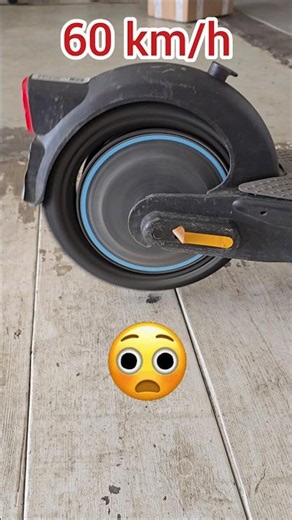 Ninebot G30 tires lift off at 60 km/h #escooter