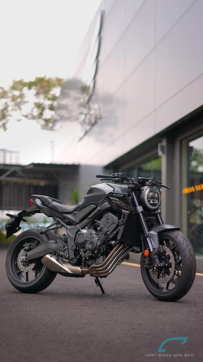 Honda’s most loved 4-cylinder naked, CB650R priced at RM44,499 #CB650R #BigWingDamansara #FastBikes