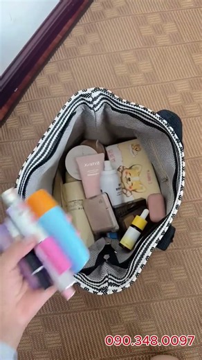 Một chiếc túi đủ cho cả ngày bận rộn