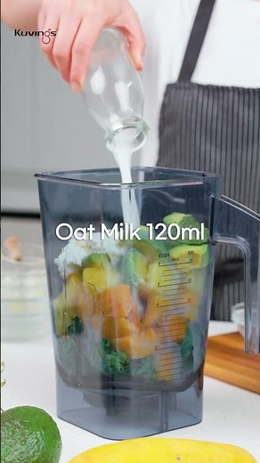 🥬 Creamy Green Detox Smoothie | Easy Healthy Smoothie Recipe
