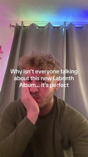 Top to bottom… perfection #labrinth