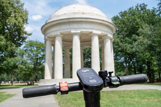 How to Get Around Washington, D.C., by Metro, Bus, Bike, and More