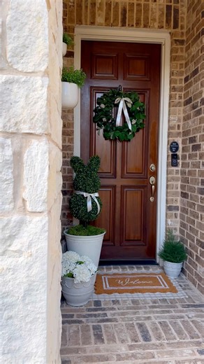 It’s the bunny topiary for me 🥹#springdecor #frontdoordecor