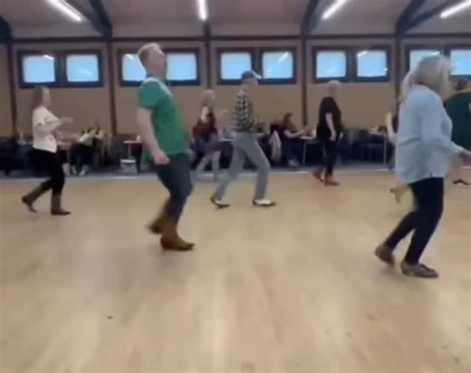 @maggies_line_dancers @backroadbootsuk | Maggie Stevenson