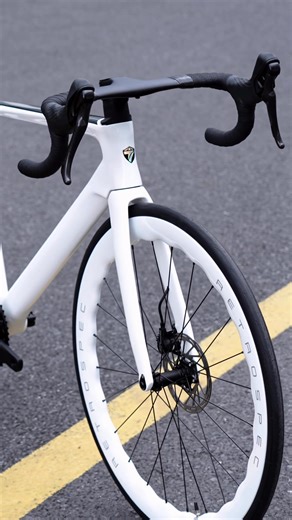 China carbon bike factory Twitter bike carbon road racing bike R12pro #twitterbike #roadbike #bicicletas #bicicleta #bike #bici #vélo #bicycle #xeđạp #xedap | TOP Carbon BIKE Factory