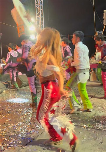 QUE VOY HACER SI EVA MARIA SE FUE 🤠💃🎶 #baile #quebradita #evamaria #bandamaguey #viral