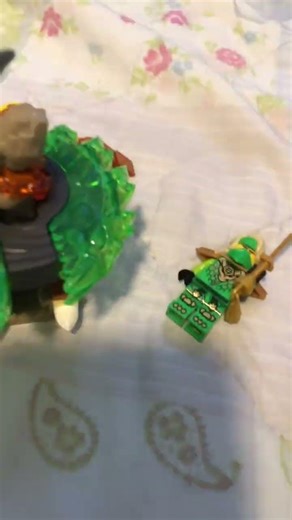 Lego Ninjago ( dragon rising ) 71850 Lloyd vs. Earth Monster spinner #ninjago #legoninjago