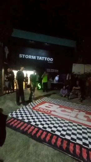 Top Waacking Techniques in 2v2 Freestyle