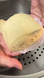 #sousounds 酸種黑糖饅頭經過長時間的發酵完成了！￼