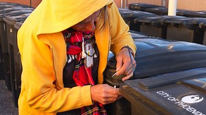 Garbage bins and zip ties create 'lifesaver' storage program for Phoenix homeless population