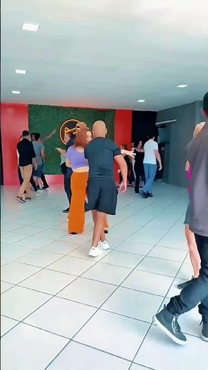 Forró dance steps for beginners. #iaeforró #forróclass