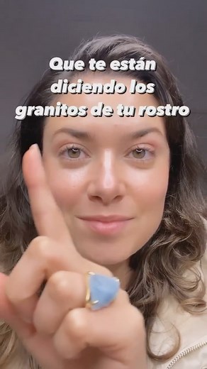 Lou Botanicals & Co. ® | Cosmética Natural on Instagram: "Piensas que tu rostro podría estar diciéndote que te cuides un poquito mas ? ¡Usa el 10% 𝗗𝘀𝗰𝘁𝗼 adicional por primera compra con el código BIENVENIDA en los de tu Marca de Cosmética Natural Favorita con Registro Sanitario! 📦 Realizamos envíos a todo el Perú! ¡Tenemos los mejores productos para el cuidado de las pieles sensibles! Escríbenos para que nuestras Asesoras de Belleza puedan guiarte y personalizar tu rutina. 📞 Contáctanos: 