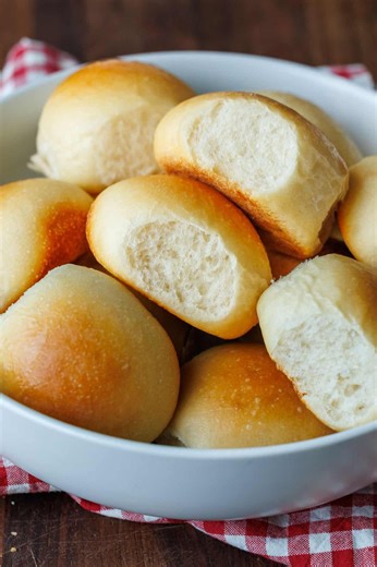 30K views · 508 reactions | These Sourdough Dinner Rolls are super-soft, pull-apart bread rolls with cloud-like centers. Recipe: https://natashaskitchen.com/sourdough-dinner-rolls/ | NatashasKitchen.com | Facebook
