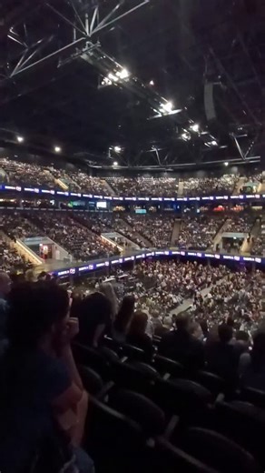 Antes del concierto de Silvio Rodríguez recordaron a Karina Milei en el Movistar Arena | Agencia El Vigía