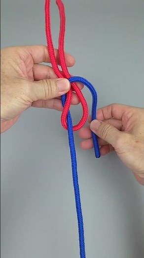 How to tie a square knot