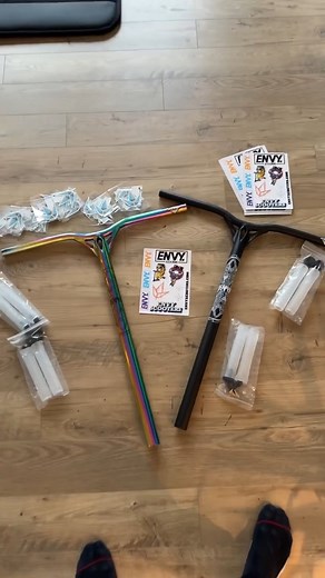 Which Reaper V3 colourway you picking? @jon.reyes copped some fresh new Reaper V3 bars! 😍 Cop yours today at your local retailer or bluntandenvy.com #ReaperV3 #EnvyScooters #ScooterBars | Envy Scooters