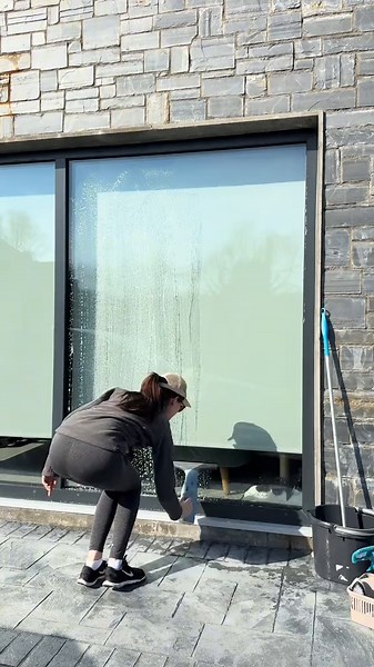 Effortless Window Cleaning with Flash Speed Mop