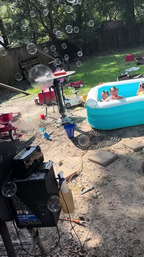 Backyard vibes☀️💙💕💕 #blessed #quadruplets #fyp